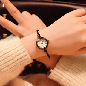 New Small Gold Bangle Bracelet Luxury Watches Stainless Steel Retro Ladies Quartz Wristwatches Fashion Casual Women Reloj Mujer